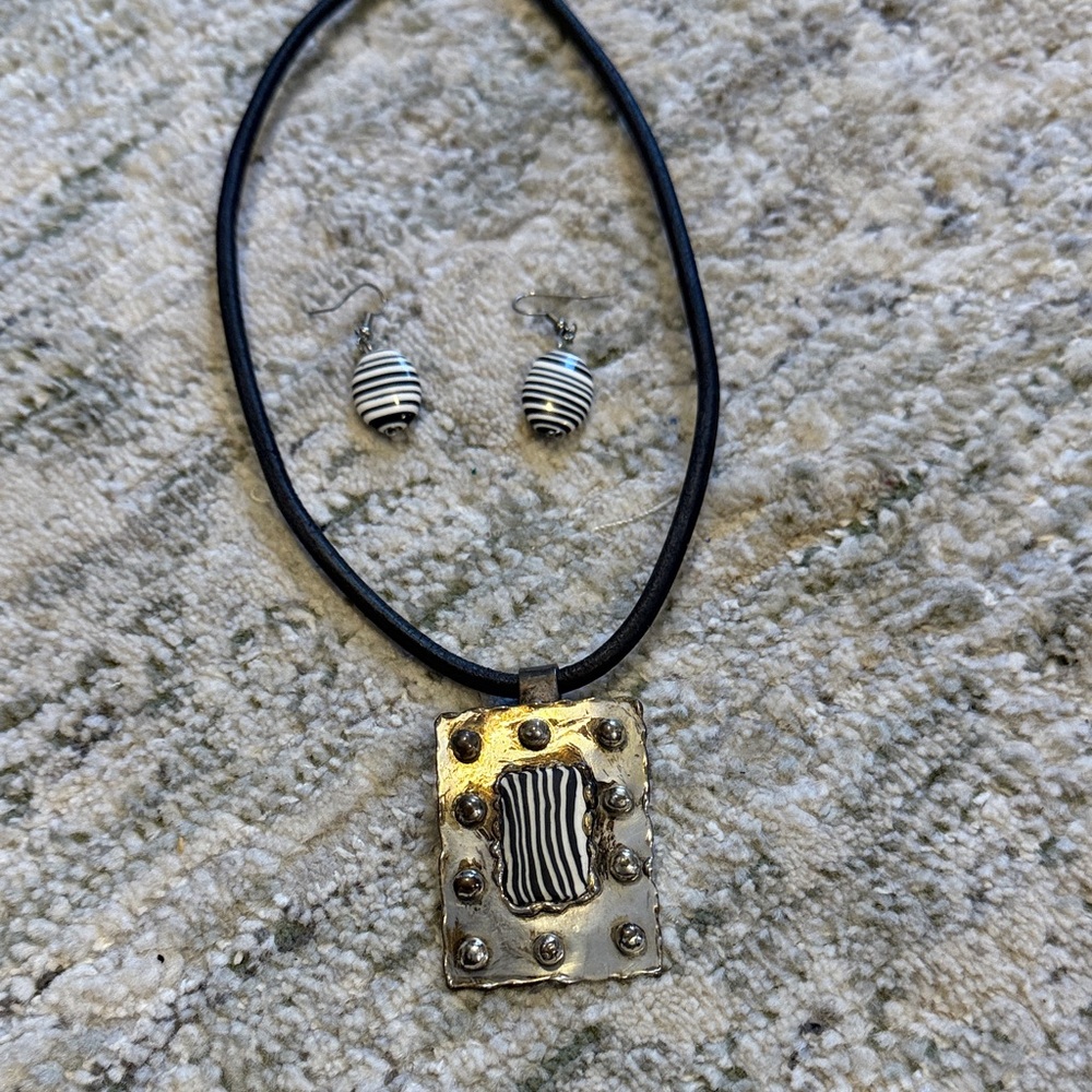 Handcrafted Black and White Striped Pendant Necklace with Matching Earrings